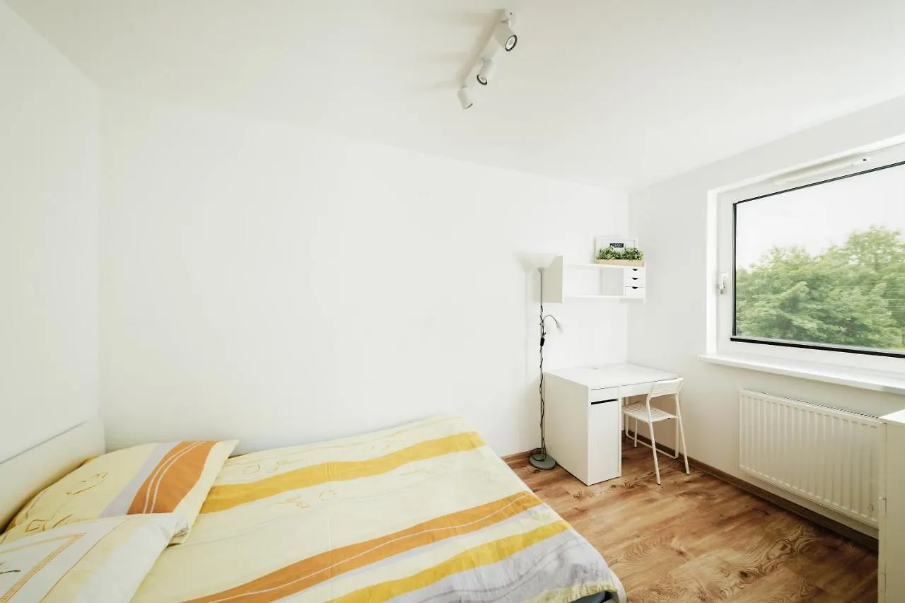 Wygodny Apartament Niedaleko Centrum, Free Parking, Air Condition Krakow