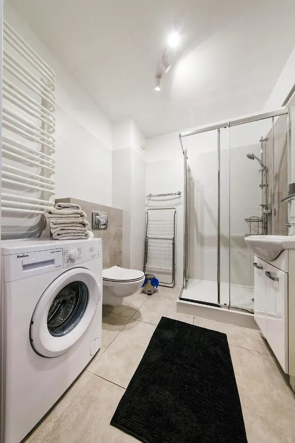 Wygodny Apartament Niedaleko Centrum, Free Parking, Air Condition Krakow Daire